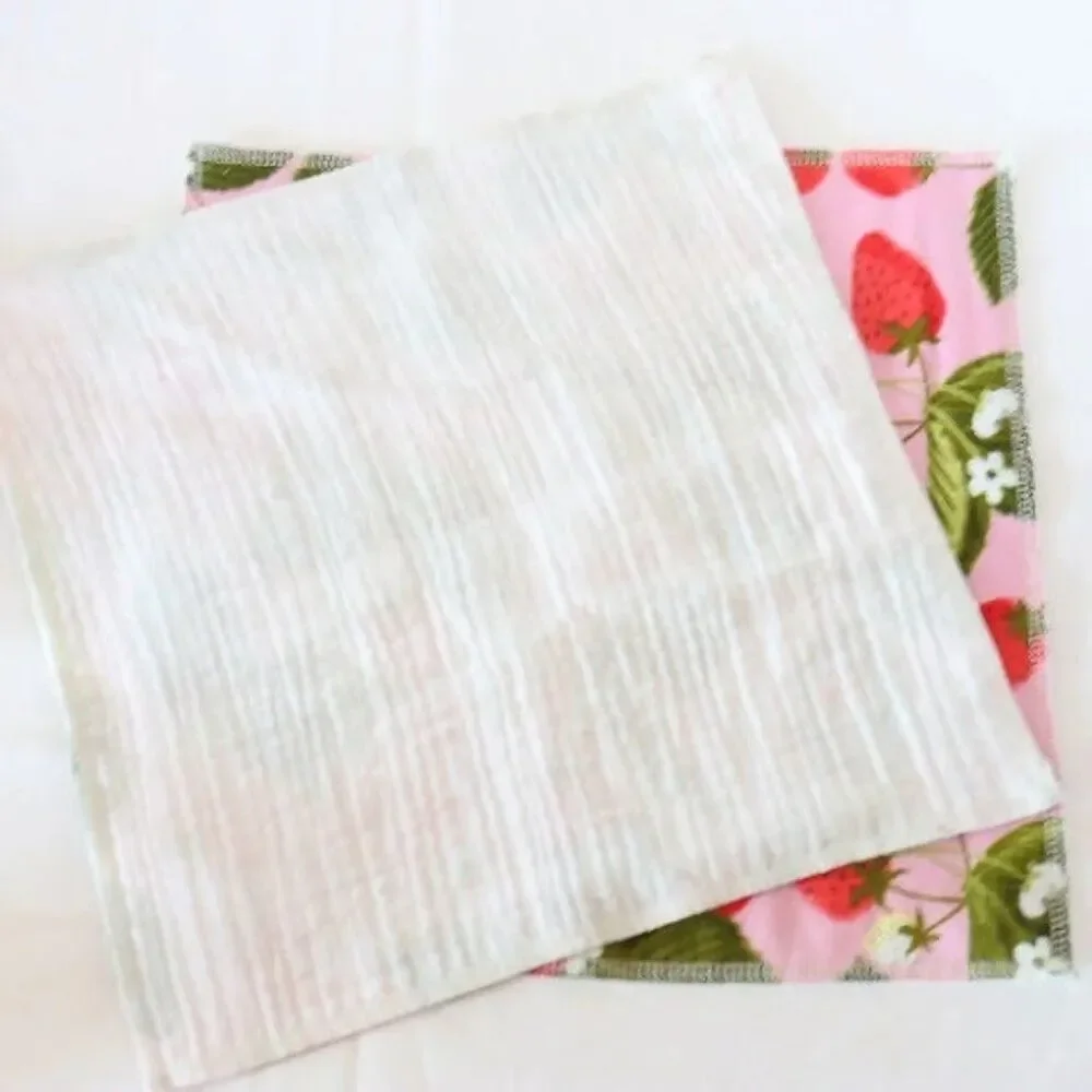 4 flannel gauze Strawberry flower cloth napkins wash baby unpaper towel reusable